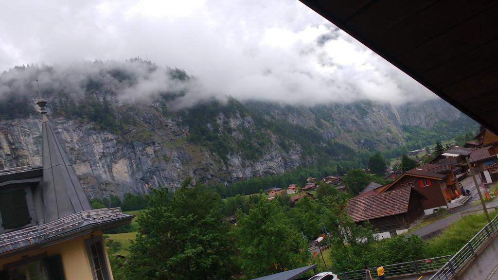 Ferienwohnung Base Cafe Lauterbrunnen Exterior foto