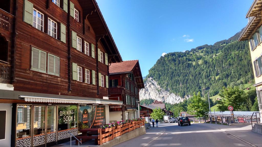 Ferienwohnung Base Cafe Lauterbrunnen Exterior foto